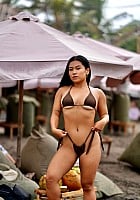 Nina Lee (blasianflexcouple)
